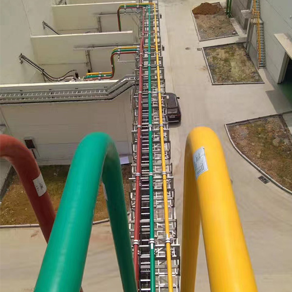 管型母線安裝現(xiàn)場